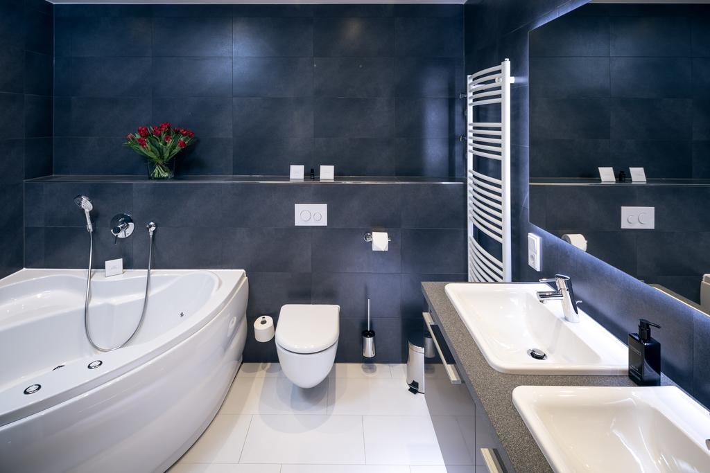Residenz Am Zwinger Aparthotel Dresden Rum bild Bathroom
